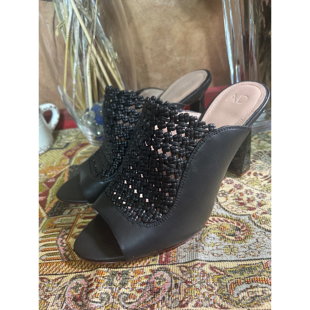 AD Daughters Black Woven Mule Block Heel Peep Toe Shoes Women's Size 8.5